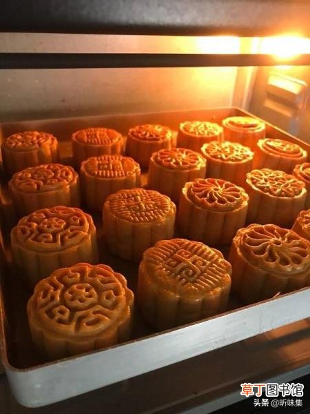 月饼皮一包就裂了 月饼为什么裂