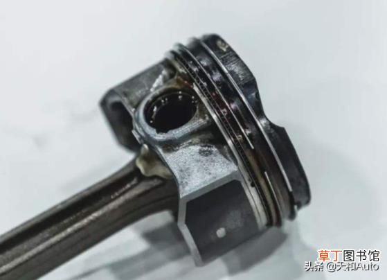 新换的发动机为什么烧机油 为什么会烧机油