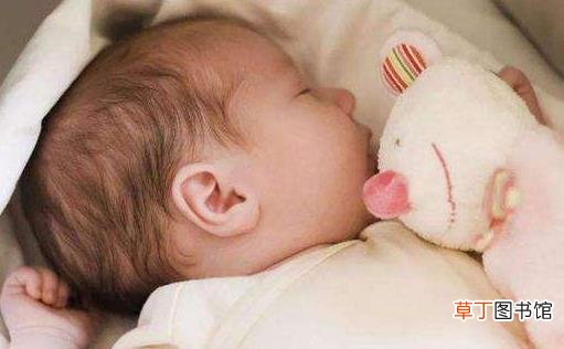 宝宝睡眠小动作妈妈要留心 警惕蒙被综合征