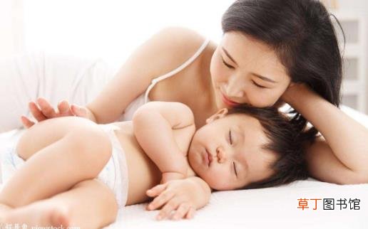 宝宝睡眠小动作妈妈要留心 警惕蒙被综合征