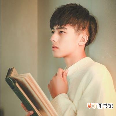 男生去理发店常见发型