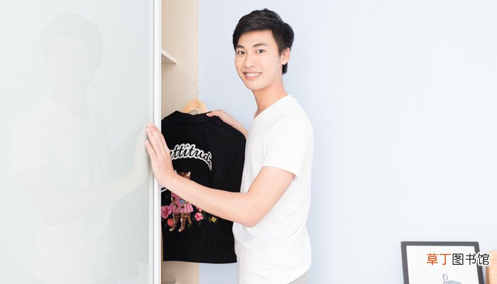 梦见换衣服是什么意思
