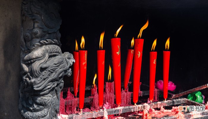 梦见去给死去的人点香祭拜