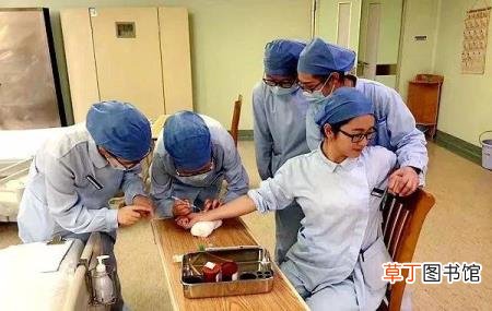 打针减轻痛觉的方法 打针为什么疼