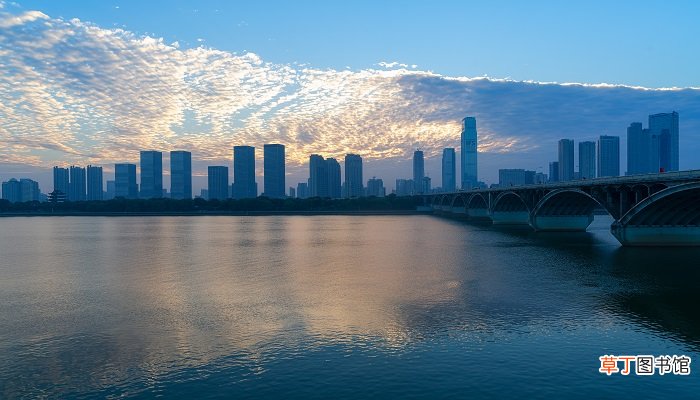 江河代表什么生肖