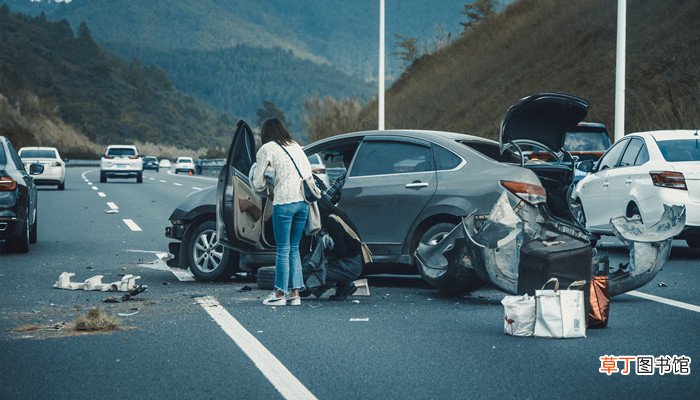 梦见车子发生了交通事故