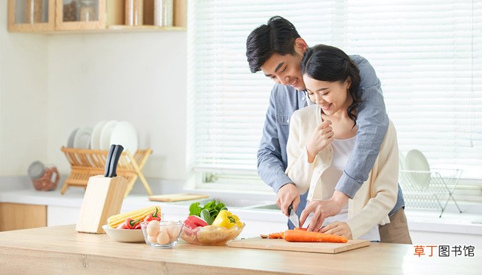 梦见去世的奶奶活了在做饭