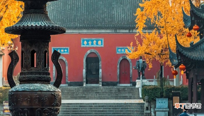 梦见寺院
