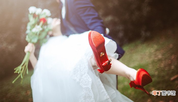 离婚女人梦见前夫结婚