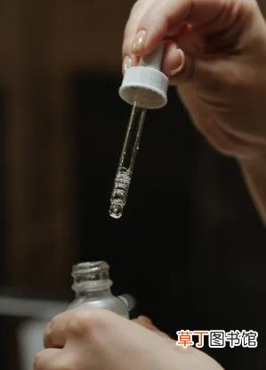 vc精华液的作用和功效