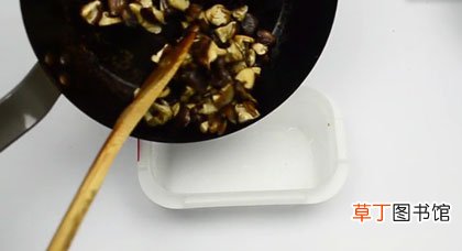 2种实用办法步骤详解 如何保存新鲜的蘑菇