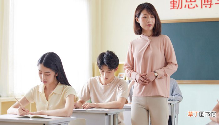 梦见监考