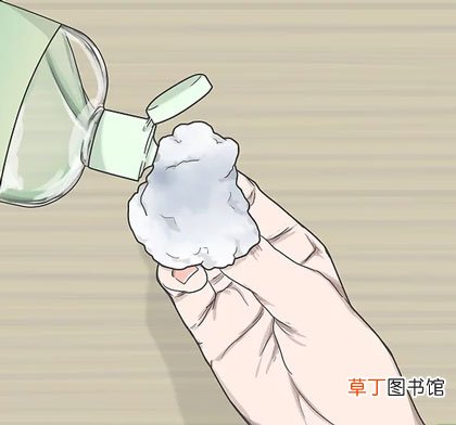 2种亲测办法详解 衣服上油漆干了怎么洗掉