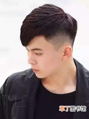 两边推光的短发男士发型都有哪些