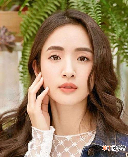 上嘴唇有点翘 嘴唇为什么翘