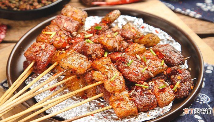 梦见和别人一起吃羊肉