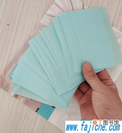 地板清洁片一片能用多少平米 地板清洁片是酸性还是碱性的