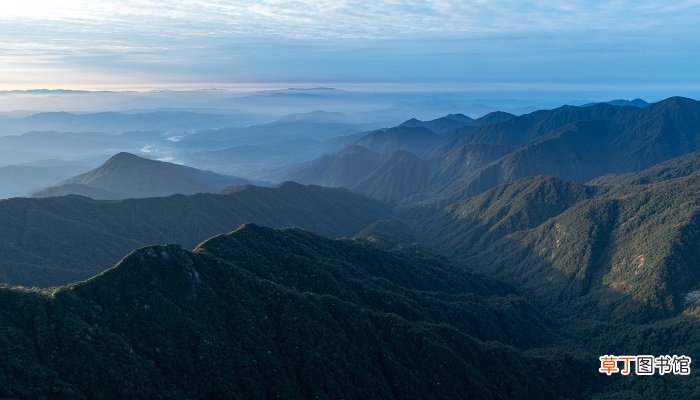 梦见和别人一起翻山越岭