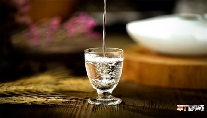 梦见喝白酒什么预兆
