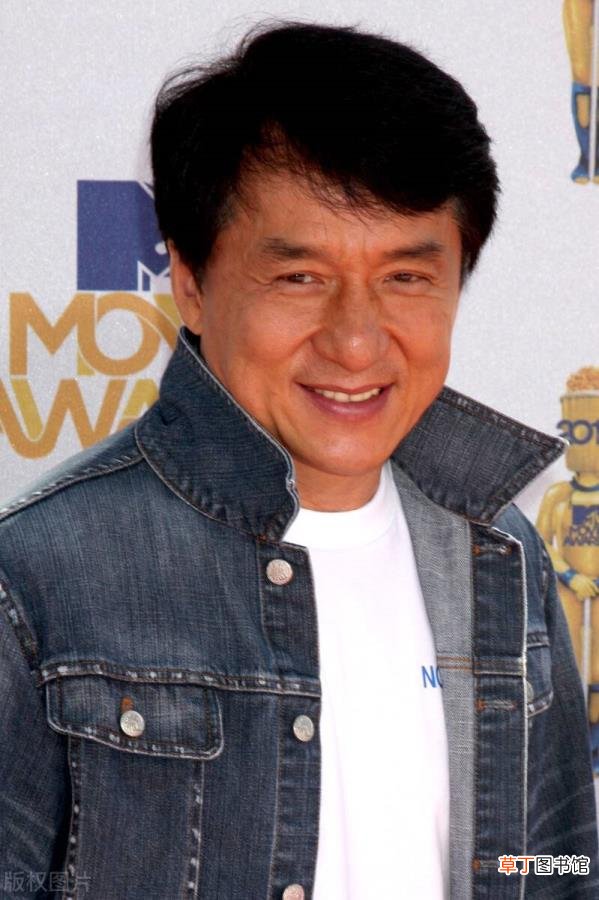 名字叫成龙这名字算起大了吗 为什么叫成龙