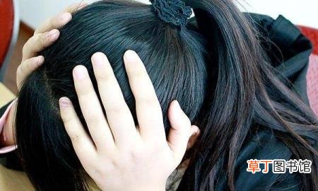 头皮特别痒还有疙瘩 为什么头皮发痒