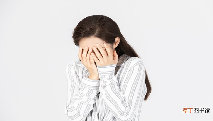 女人梦见死去的人哭
