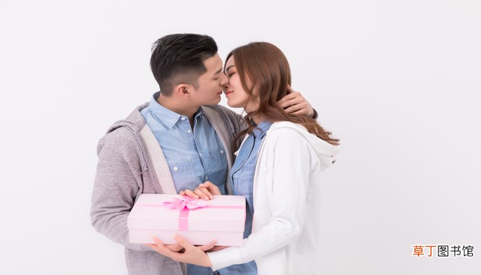 梦见有人亲我是什么意思