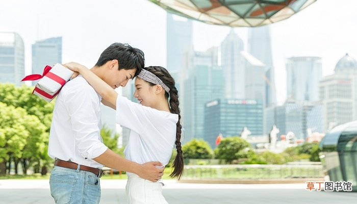 梦见女朋友和别人在一起了