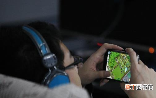 网瘾防治拟入我国法律 网瘾少年如何戒掉可怕的网瘾