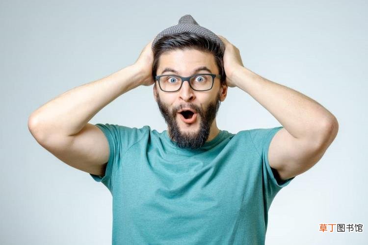 男生咪咪上摸着有硬块还疼 男人为什么有乳头