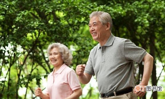 老年人夜尿频繁是怎么一回事 老人夜尿多可食疗调养脾和肾