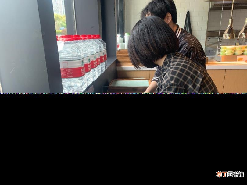 老乡鸡半价 为什么老乡鸡免费