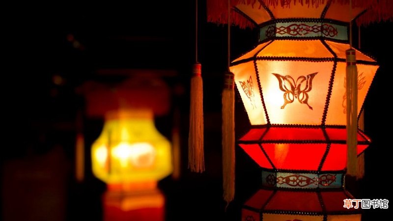 灯笼挂一年还是三年