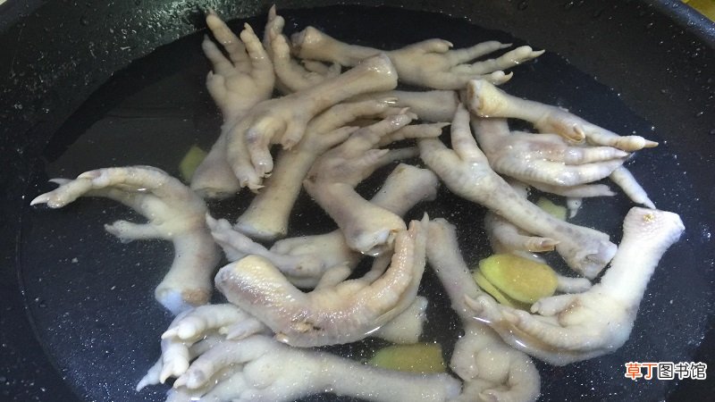 虎皮鸡爪怎么炸会起皱