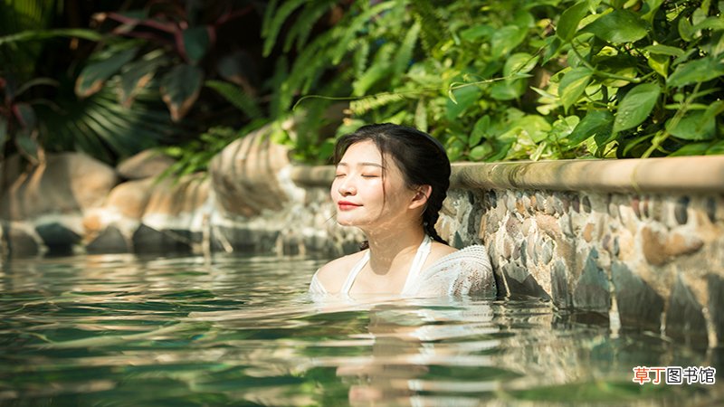 冬季泡温泉的好处