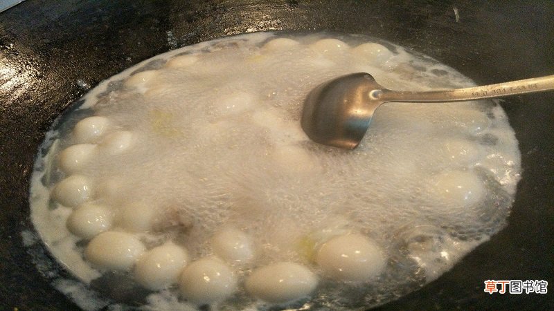 煮汤圆用冷水还是热水