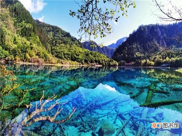 九寨沟万众瞩目震撼回归 九寨沟在四川哪
