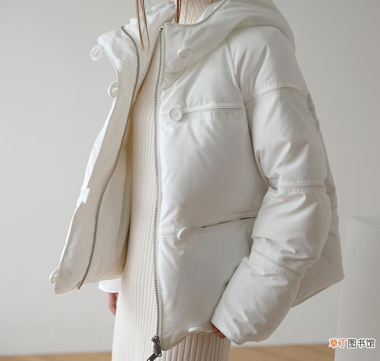 白色羽绒服怎么清洗