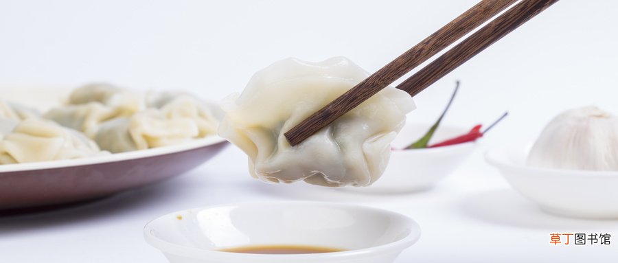 煮速冻饺子用冷水还是热水