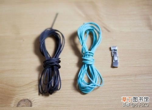 双色绳手链教程 两股红绳手链编法