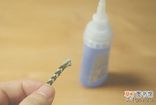 双色绳手链教程 两股红绳手链编法