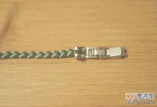 双色绳手链教程 两股红绳手链编法