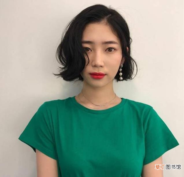 头发多又厚烫什么发型