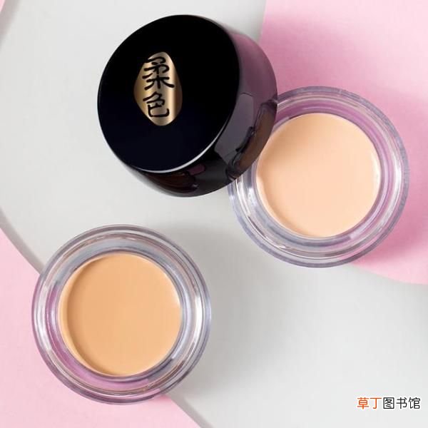 出门化淡妆！教你7个正确步骤 教你如何化淡妆