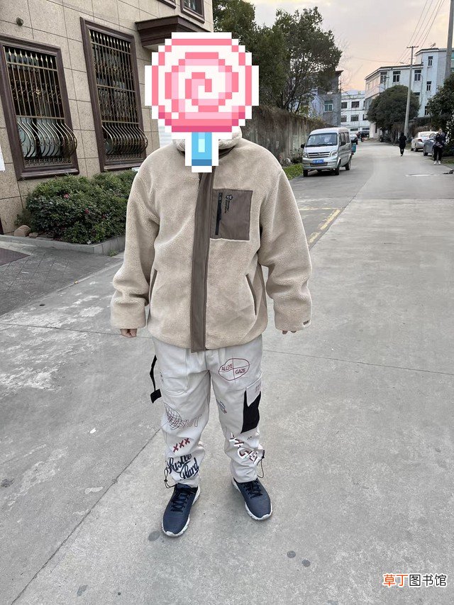 反面教材穿搭盘点 紧身裤豆豆鞋穿搭