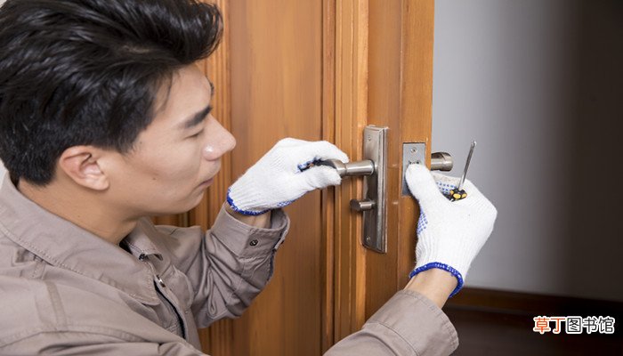 梦见大门锁坏了是什么意思