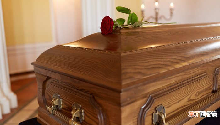 梦见棺材里躺着死人