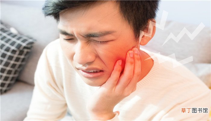 梦到牙齿掉了流血