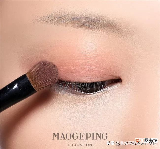 如何画出整容级大眼妆？ 大眼妆画法