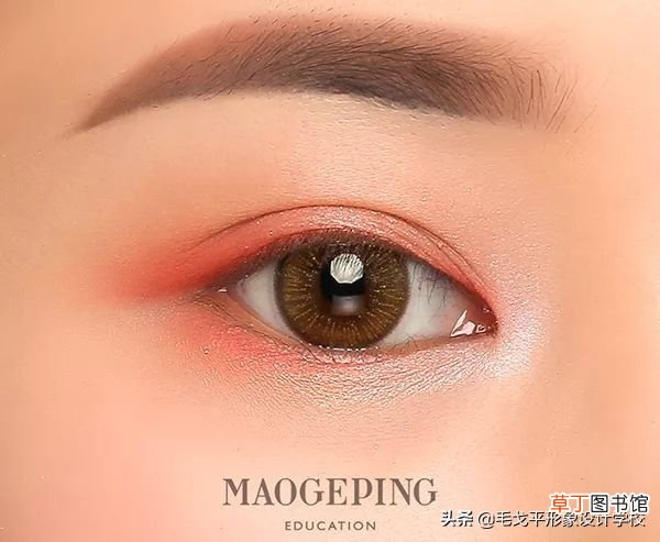 如何画出整容级大眼妆？ 大眼妆画法